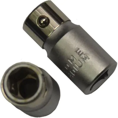 Adapter 1/4" x 1/4". For bits.Bato